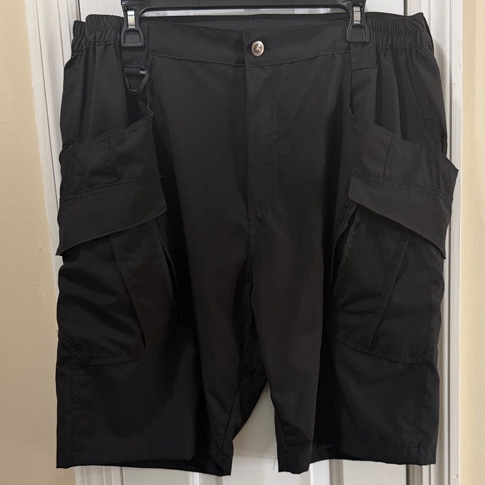 Men's Black Cargo Shorts with Elastic Waist and Utility Pockets